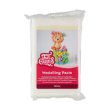 FunCakes Modellierpaste Weiß: Perfekt zum Modellieren von Figuren, Tortenböden und Rüschen. Stark, glatt und geschmeidig. Halal, koscher und glutenfrei. 250 g. (2er-Pack) Naty Shop Weiße Zuckerpaste 250 Gramm