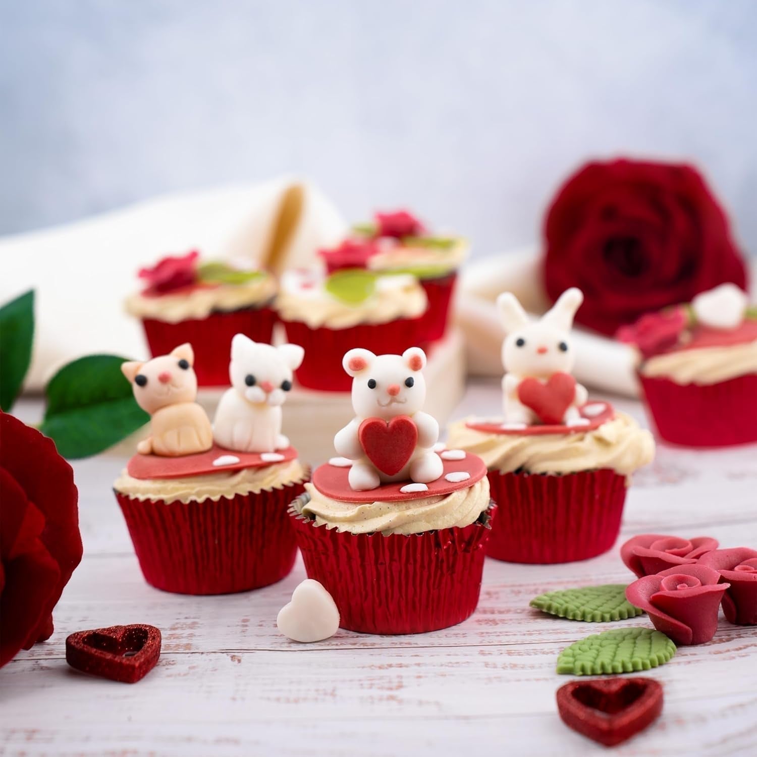 Günthart BackDecor 250g roter Fondant, palmölfrei, reißfest zum Überziehen von Kuchen und Gebäck, zum Modellieren geeignet, 2er Pack (1 x 250g) Zuckerpaste Naty Shop