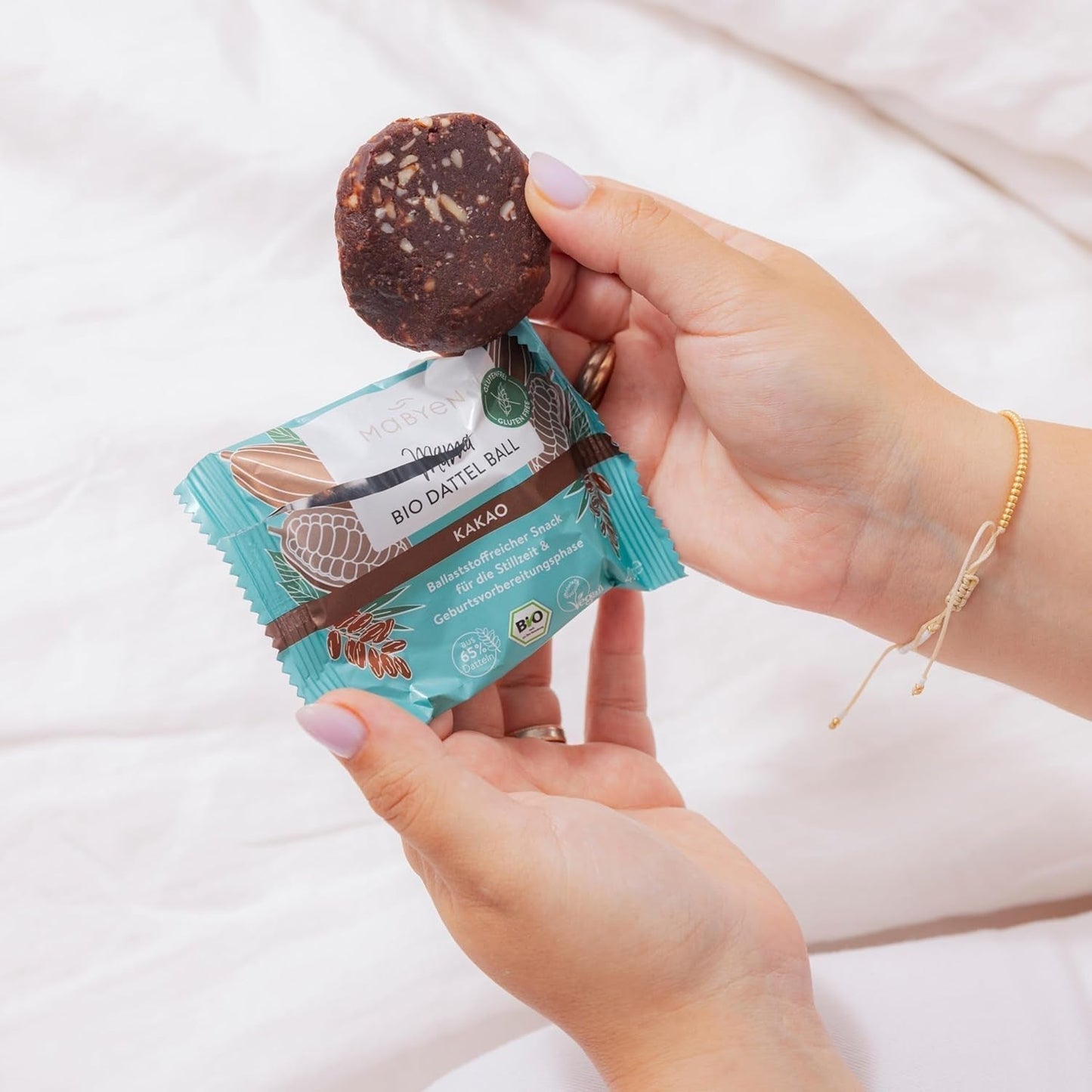 MABYEN Energy Balls Dattel Bio 20 Stk. | Dattelbällchen – Gesunde zuckerfreie Snacks für Schwangerschaft und Stillzeit – Proteinriegel mit Trockenfrüchten – Kakaogeschmack Dehydrierte Produkte Naty Shop