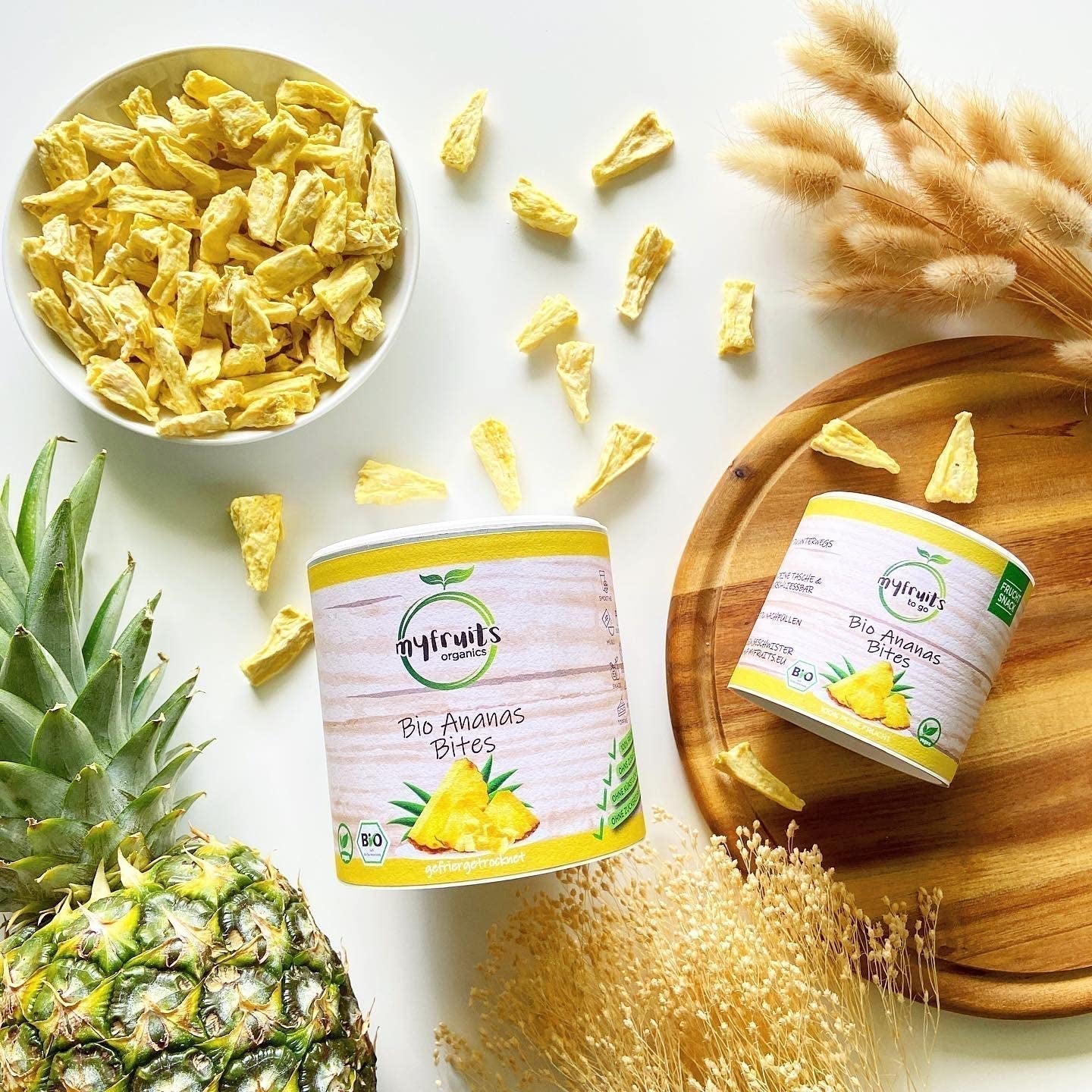 myfruits Bio gefriergetrocknete Ananas, 300g, Trockenfrüchte ohne Zusatzstoffe, 100 % Ananas in großen Stücken, gefriergetrocknete Früchte für Müsli oder als Snack Dehydrierte Produkte Naty Shop