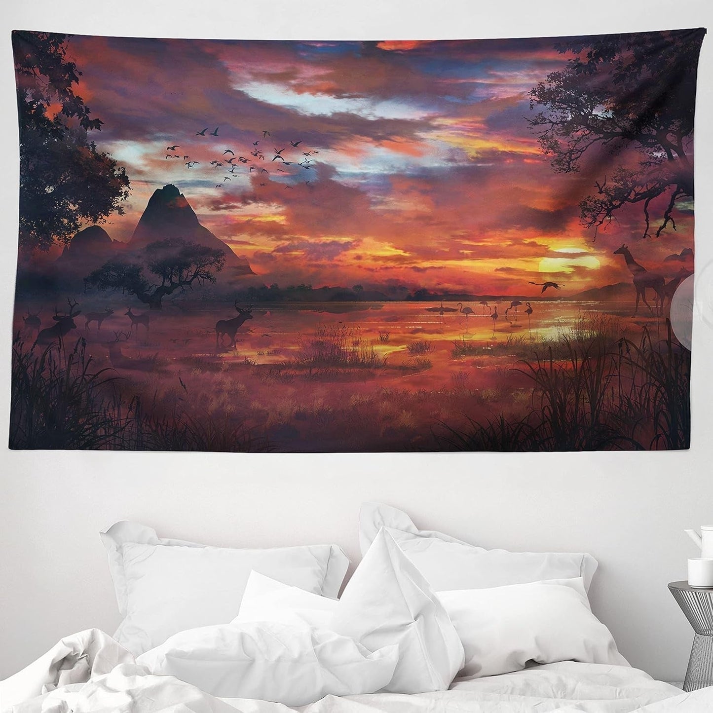 Wandteppich Abakuhaus Fernweh Tierkarte der Welt Zeichnungen Zuhause – Accessoires und Dekorationen Naty Shop Orange Schwarz 230L x 140B cm