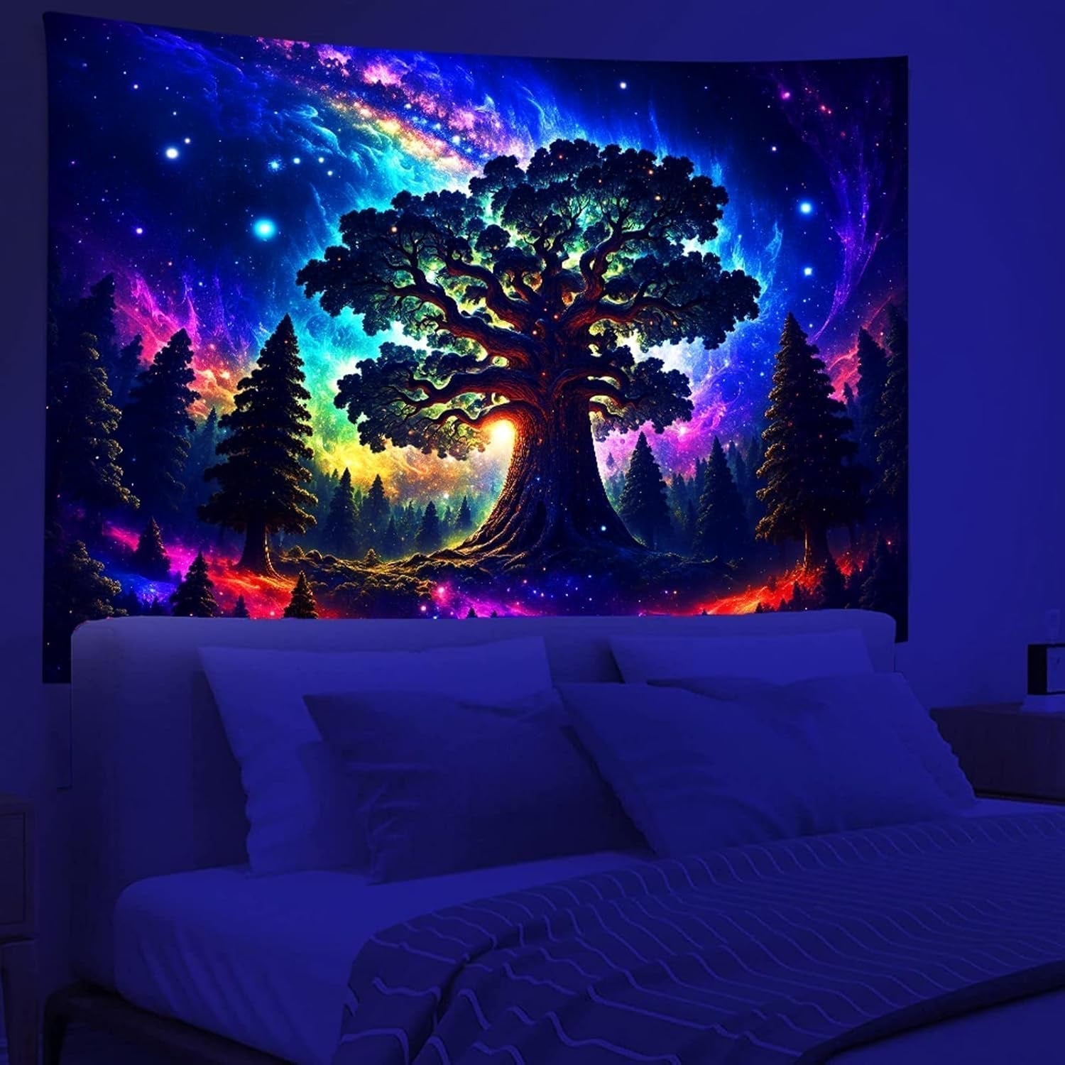 Wandteppich Schwarzlichtwald psychedelisch Natur Baum Sterne Galaxie Zuhause – Accessoires und Dekorationen Naty Shop
