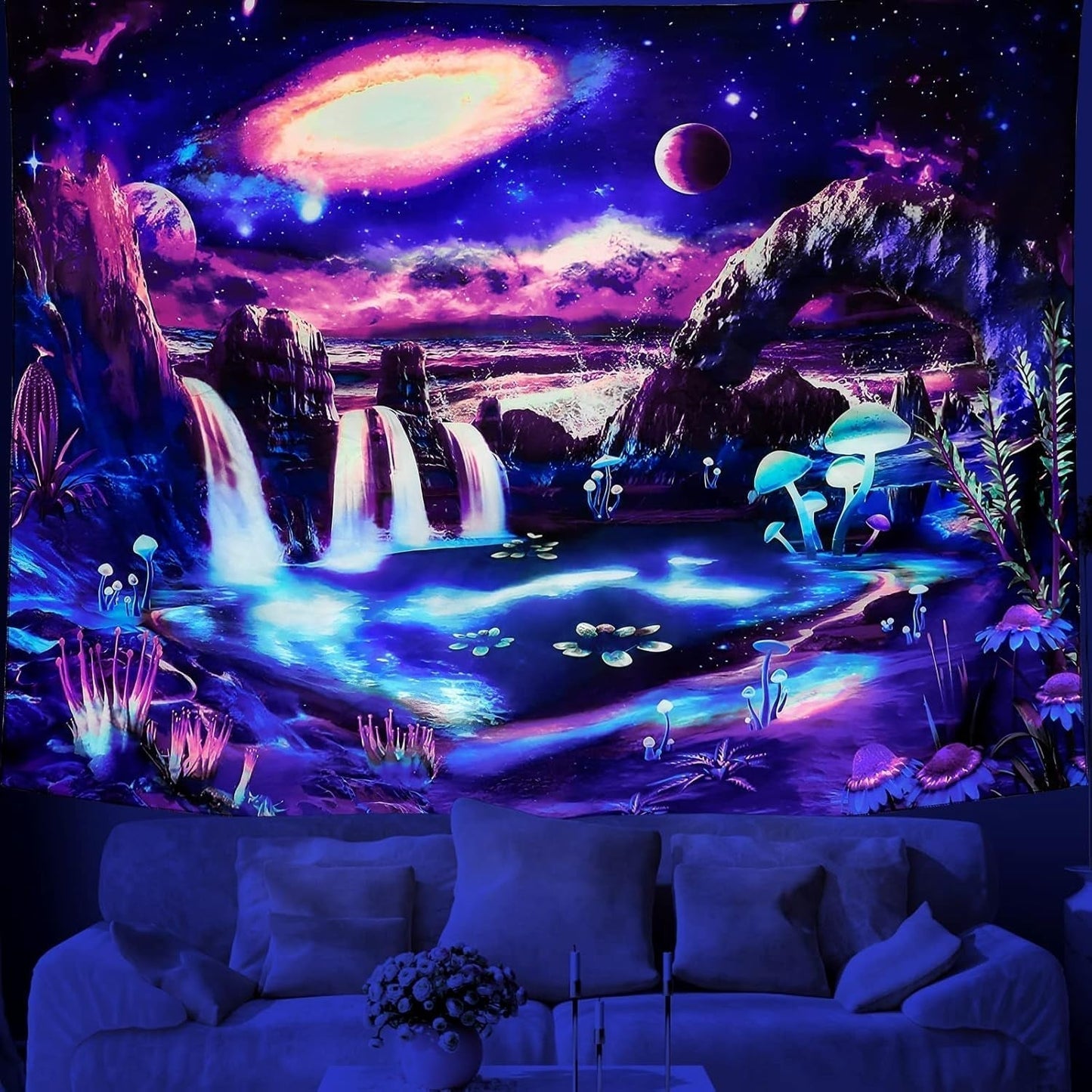 Wandteppich Dremisland Schwarzlichtpilz psychedelisch reaktive Galaxiewand Zuhause – Accessoires und Dekorationen Naty Shop Calea Lactee 150 L x 130 B cm