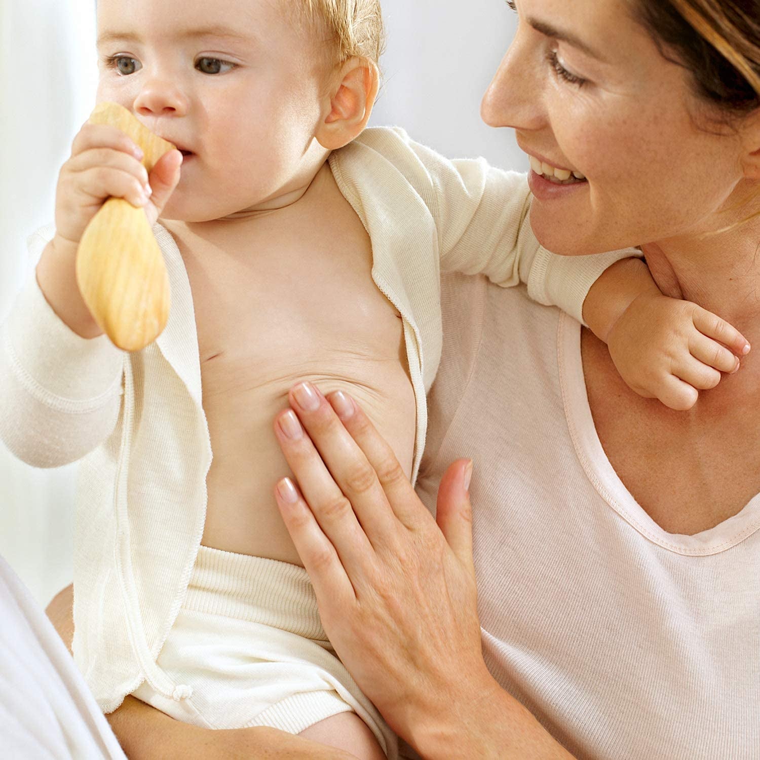 WELEDA Bio Baby Calendula Pflegemilch – Naturkosmetische Körperlotion mit Mandelöl und Bienenwachs zur Pflege und Reinigung trockener Babyhaut. Zarte Hautpflegelotion für Babys und Kinder (1x 200 ml) Kinder - Bade- und Hautpflege Naty Shop