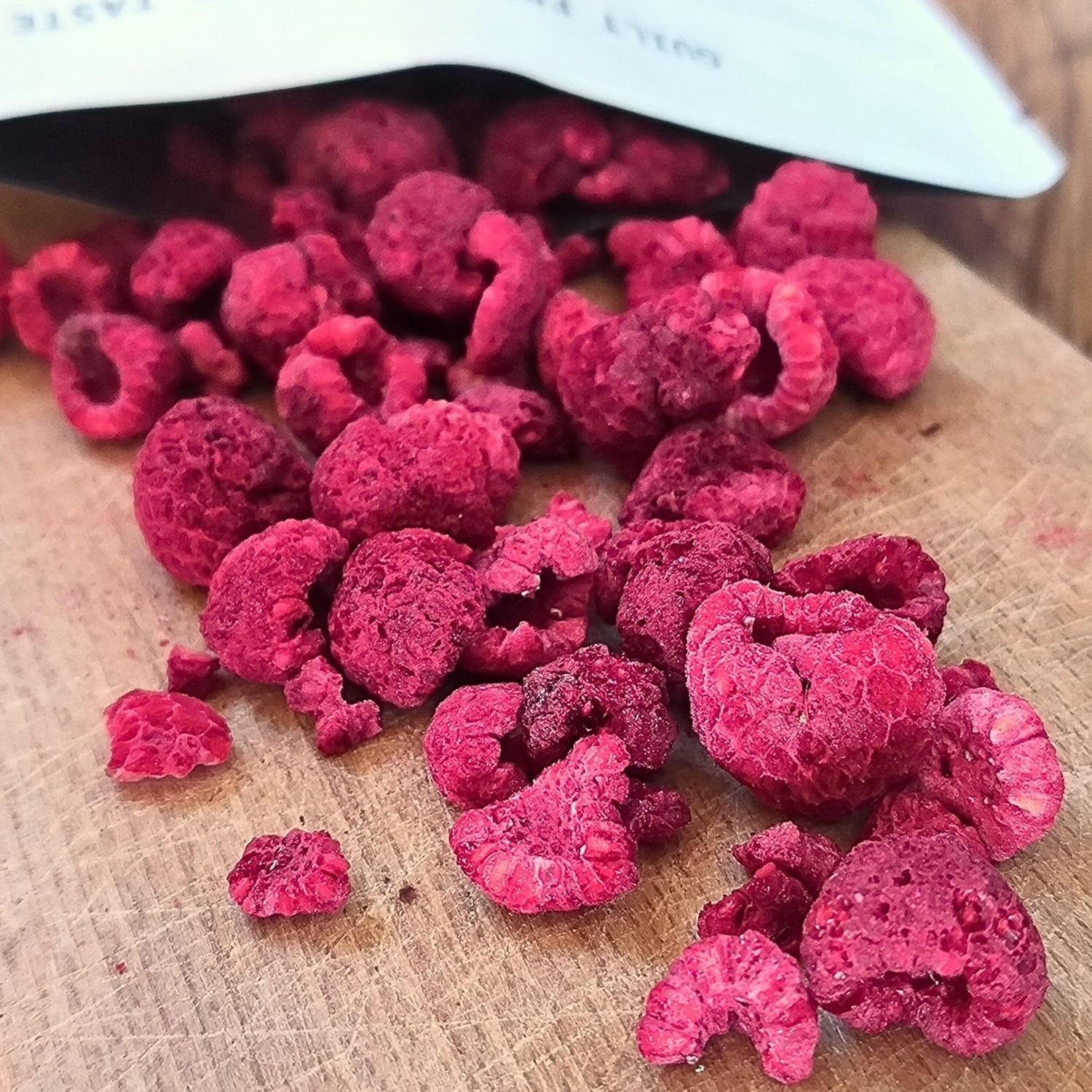 Gefriergetrocknete Himbeeren Bruchstücke | XL 300g Gefriergetrocknete Trockenfrüchte | Getrocknete Himbeeren Glutenfreie gefriergetrocknete Früchte | Gefriergetrocknete Früchte | Gefriergetrocknete Himbeeren, dehydrierte Produkte von Naty Shop